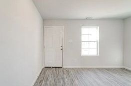 4th image of 3533 Water Ridge Ct