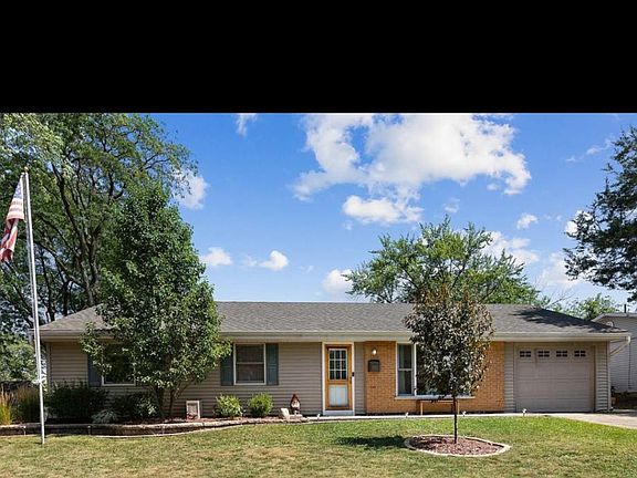 2nd image of 14917 Hale Dr