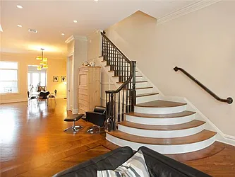 Sold by Avenue Sotheby's International Realty