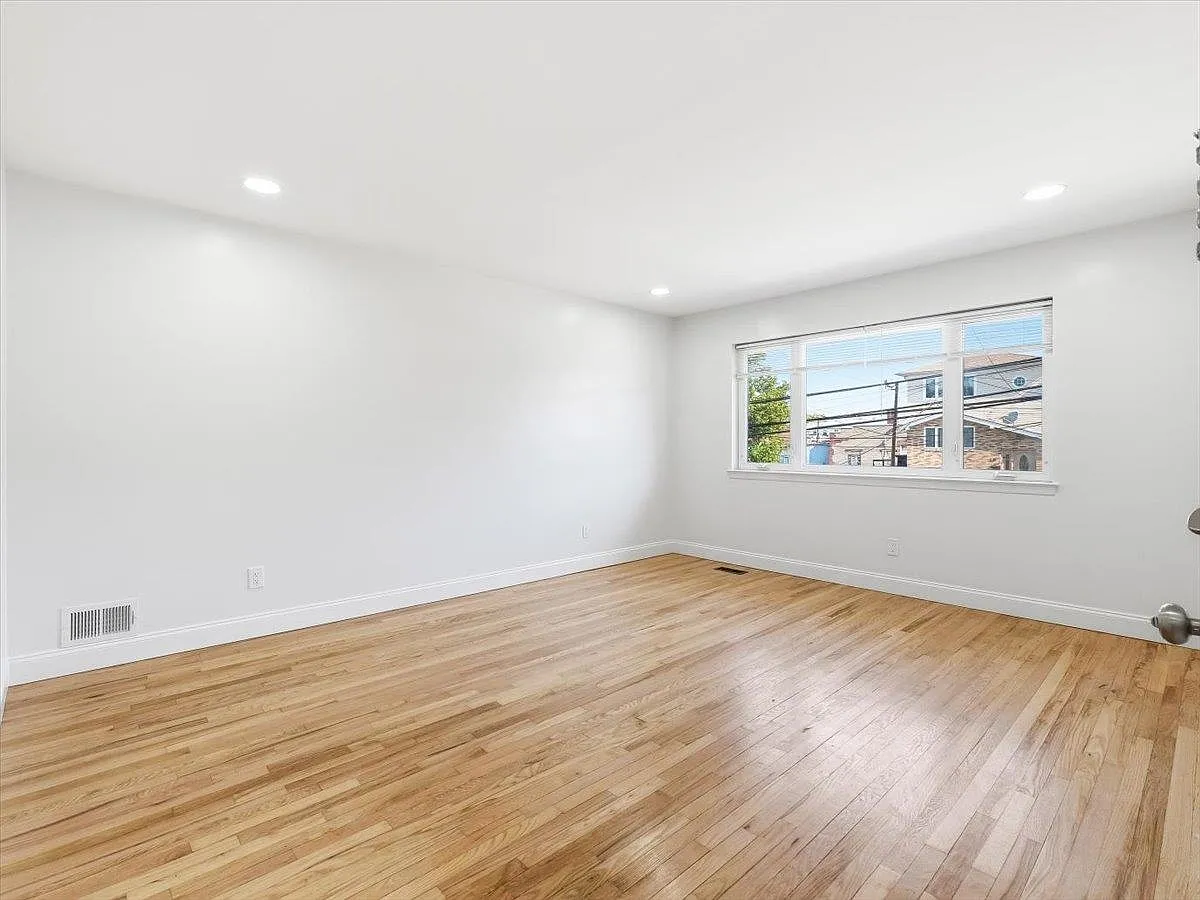 Building Photo - 119 Bergen St #1