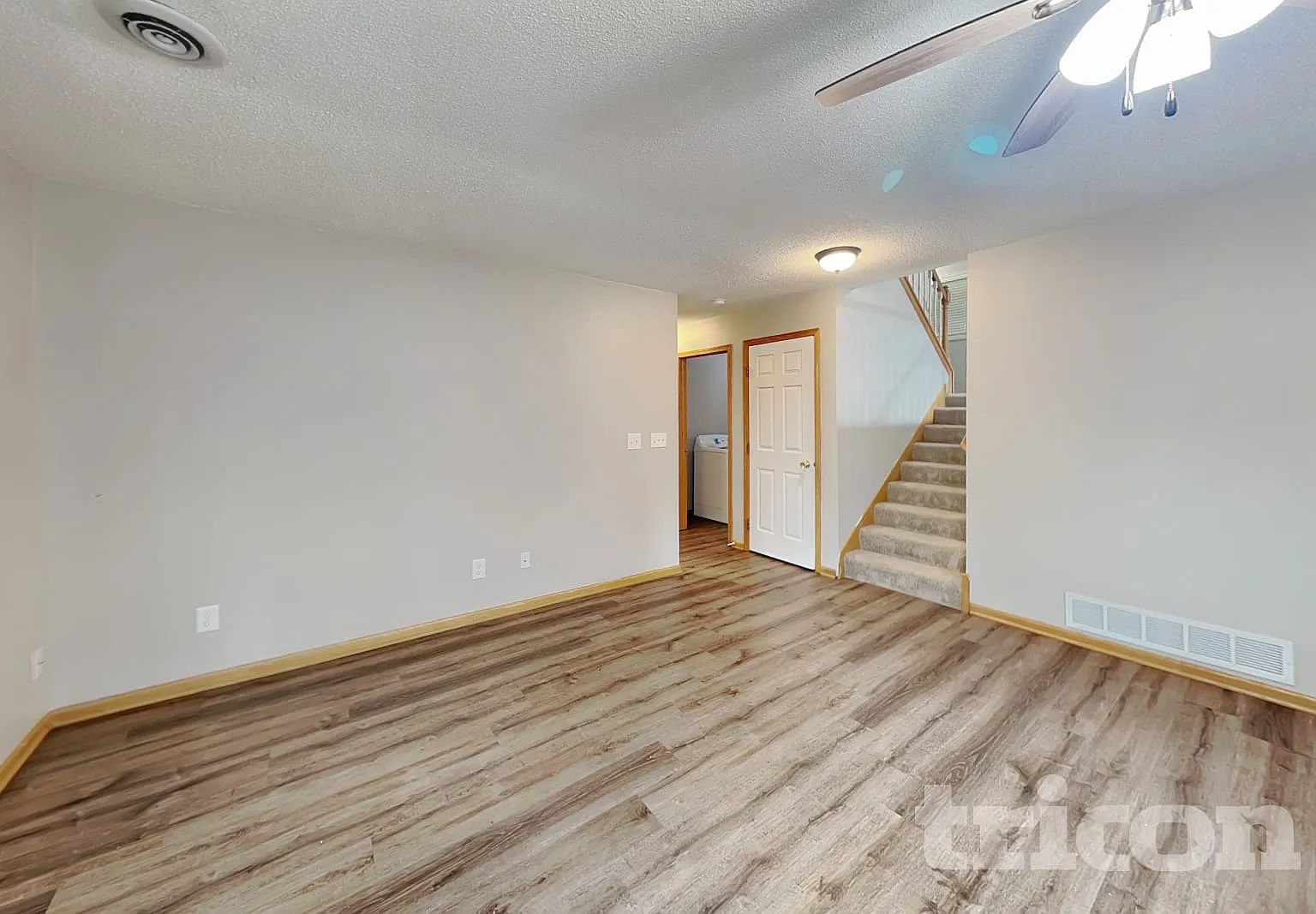 11295 53rd St NE Albertville MN — Photo 2