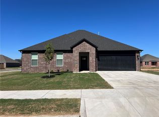 4332 Blossom Ave, Springdale, AR 72764