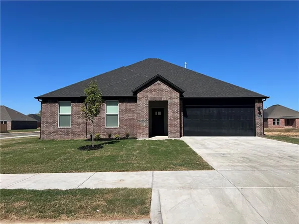 4332 Blossom Ave, Springdale, AR 72764
