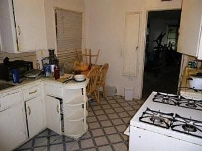 3rd image of 2310 Glen Way