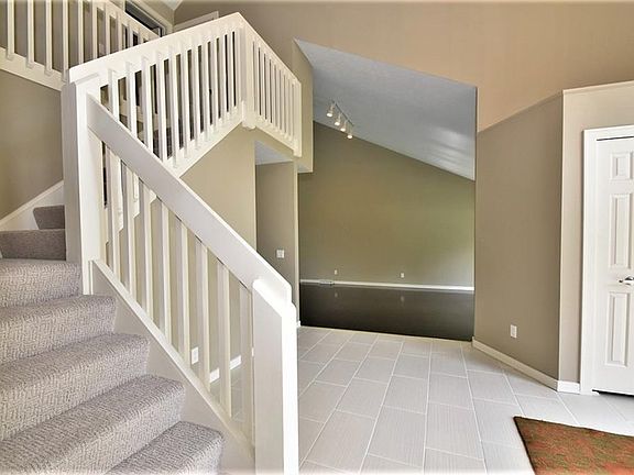 4th image of 35995 Brushwood Dr