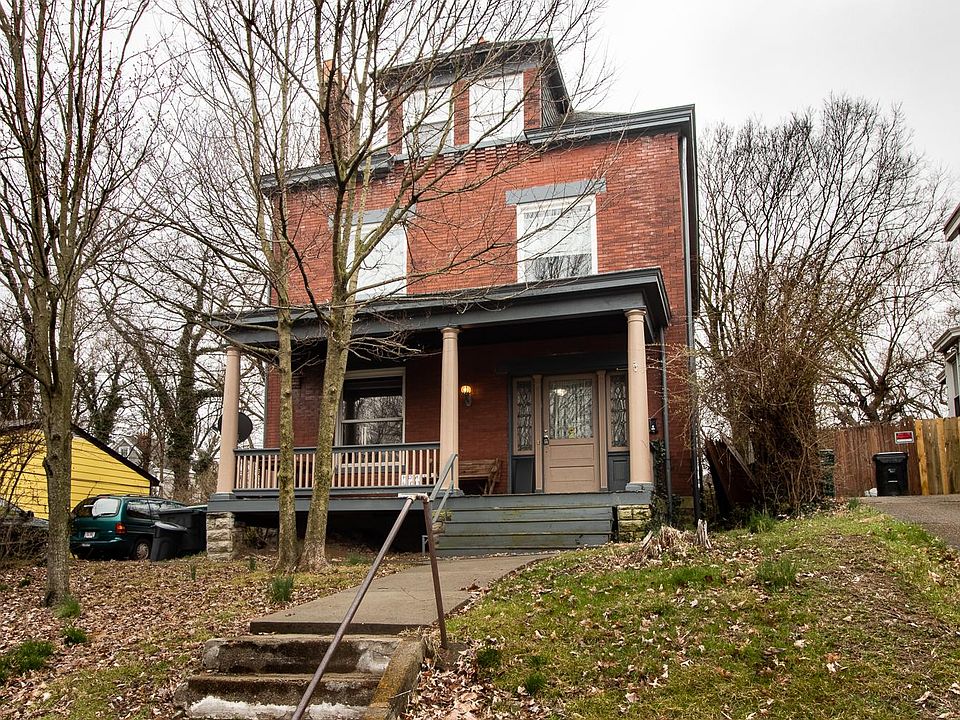 1st image of 561 Considine Ave #1