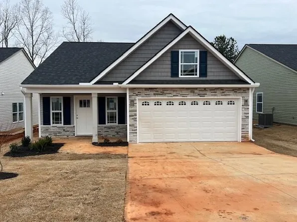 1216 Cleve Gosnell Ln, Spartanburg, SC 29303