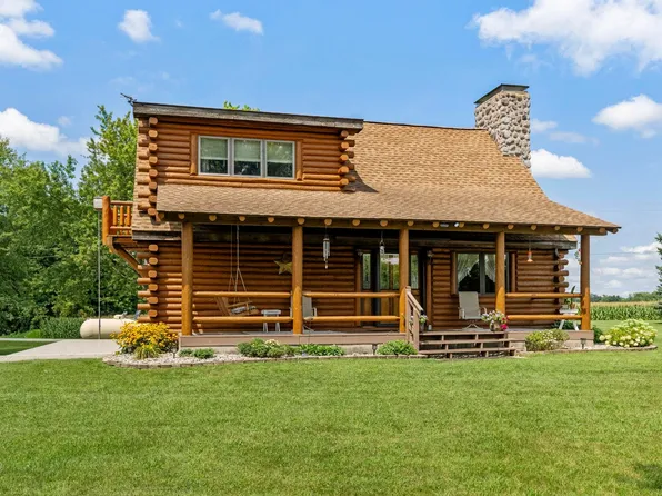 4045 W Lake Valley Rd, Pleasant Lake, IN 46779