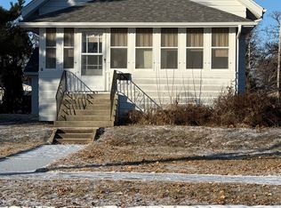 704 W 5th Ave, Oshkosh, WI 54902