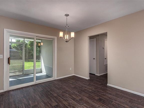 4th image of 7614 Gilchrist Dr