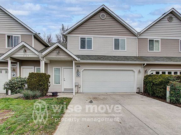2nd image of 2119 NE 163rd Ave