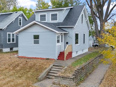 687 Lexington Pkwy N, Saint Paul, MN, 55104