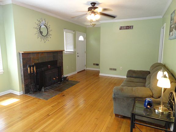 4th image of 1609 Fairfield Dr