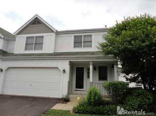 407 Spring Ct W, Carpentersville, IL 60110