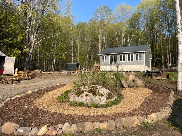1150 Providence Dr, Algonquin Highlands, ON K0M 1S0