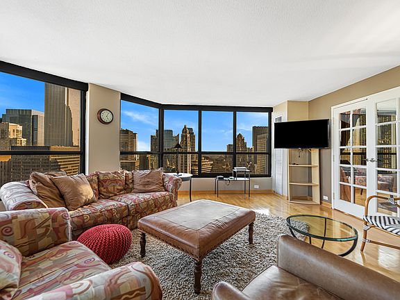5th image of 405 N Wabash Ave Unit 4109
