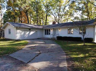 908 Hickory Hill Dr, Angola, IN 46703