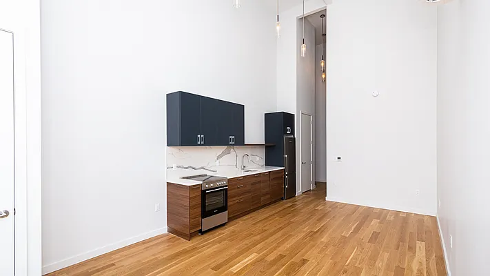 Rented by Nooklyn NYC LLC | media 91