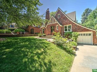 1518 N 51st St, Omaha, NE 68104