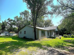 106 W 6th St, Oilton, OK 74052