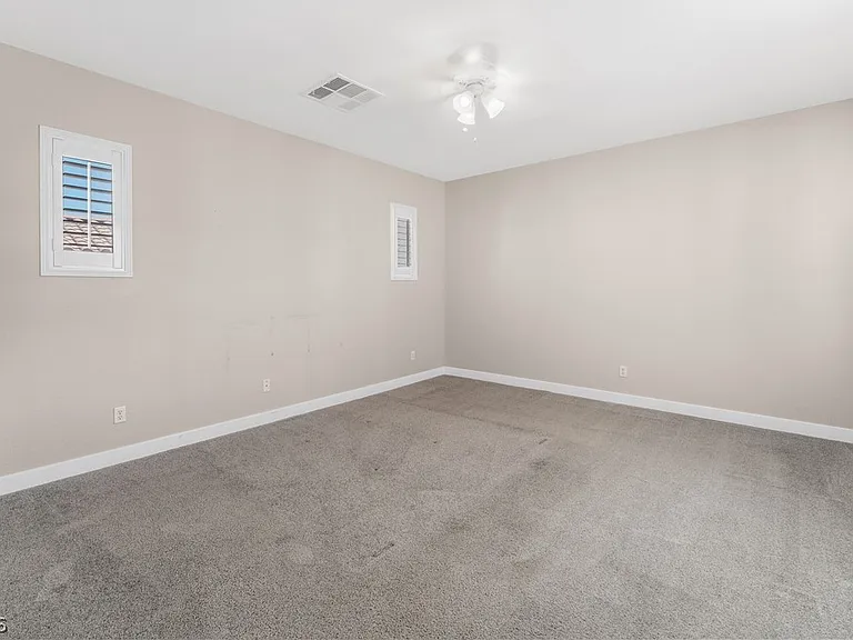 2348 Brooklyn Bridge St — Photo 24