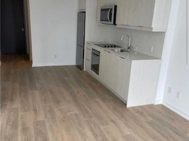 32 Forest Manor Rd #811 — Photo 2