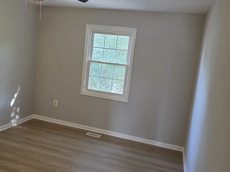 8587 Burlington Ct — Photo 20