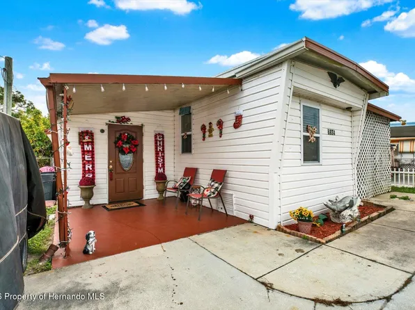 6834 Heron Ln, Hudson, FL 34667