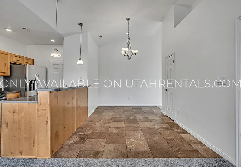 1028 Canyon Vista Rd #3 — Photo 7