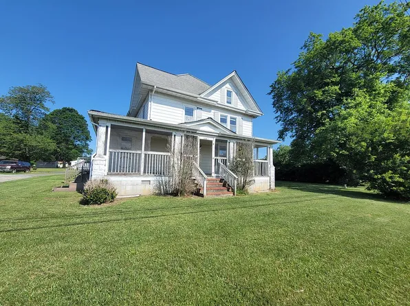 15388 Bayside Dr, Bloxom, VA 23308