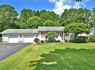 364 Mackey Dr, Vienna, OH 44473