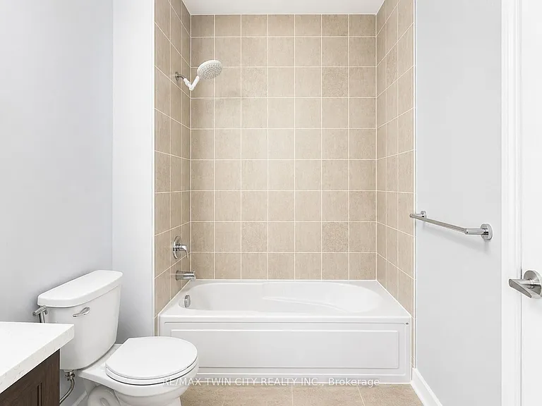186 Blair Creek Dr #UPPER — Photo 19