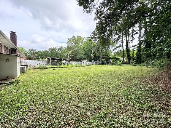 3rd image of 6539 Louglen Cir