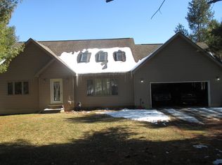 1100 Crooked Lake Rd, Fenton, MI 48430