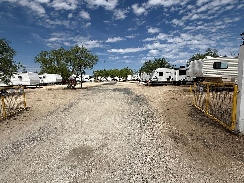 1st image of 279 MESQUITE ST LOT 3, 4