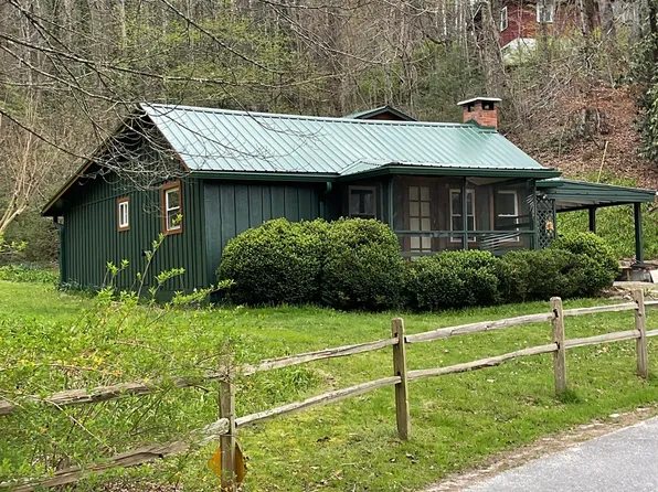 138 Taylors Chapel Rd, Rabun Gap, GA 30568