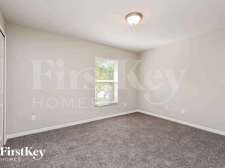 120 SE 46th St — Photo 11