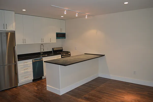 Rented by Corcoran | media 59