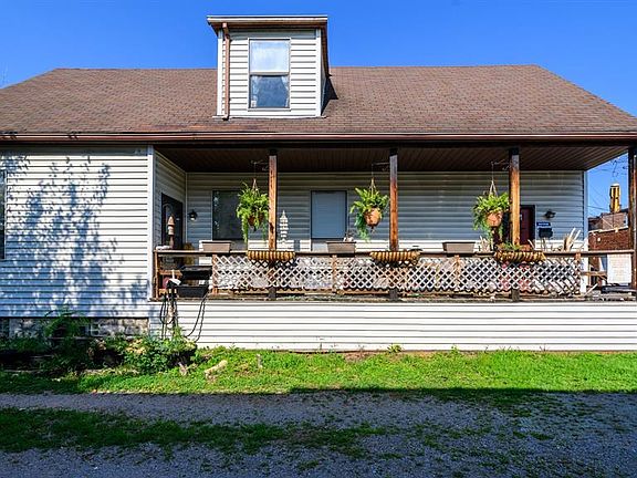 2nd image of 3716 Tholozan Ave