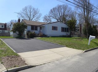 14 Lantern St #1, Huntington, NY 11743