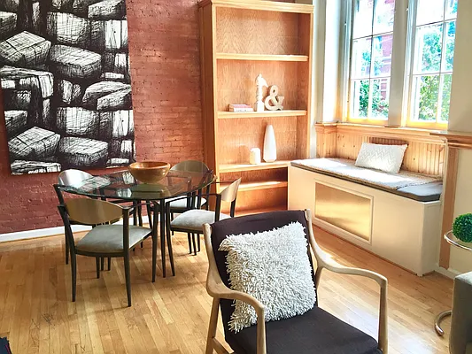 Rented by Compass | media 27