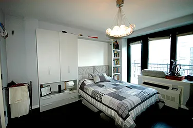 Rented by Realty Advisors Group