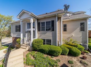 1340 N Winslowe Dr, Palatine, IL 60074