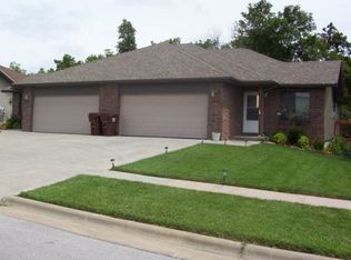 3104 S Anabranch Blvd, Springfield, MO 65807