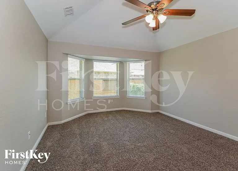 4818 La Piedra Ln — Photo 10