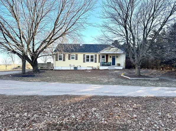1104 Neb Hwy #2, Phillips, NE 68865