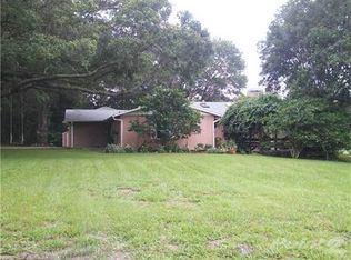 919 Whitaker Rd, Lutz, FL 33549