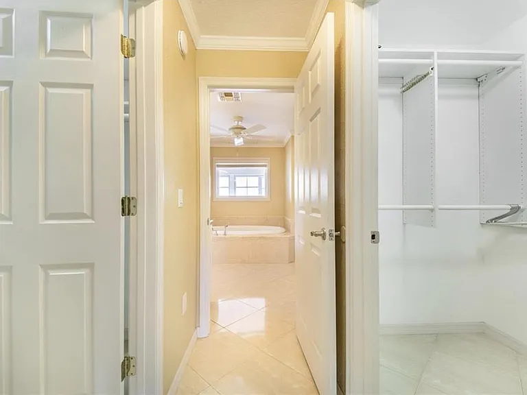 4854 E Hinson Ave — Photo 17