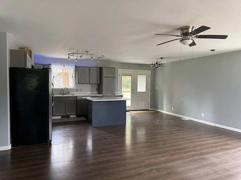 2150 S Bay View Dr — Photo 11
