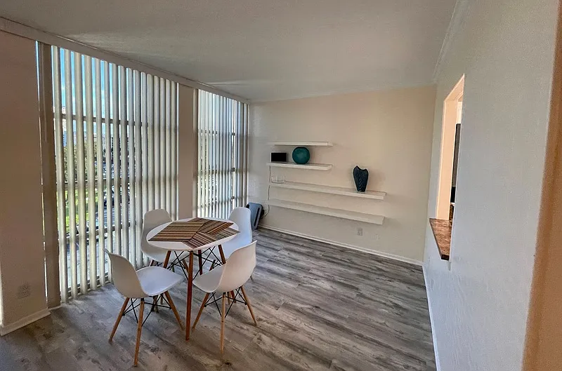 701 Three Islands Blvd #519